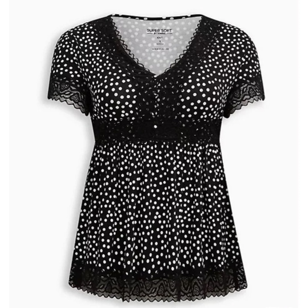 NWT Torrid baby doll top